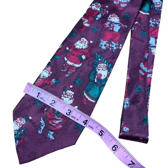 Vintage Hallmark Christmas Tie - Picture 4 of 4